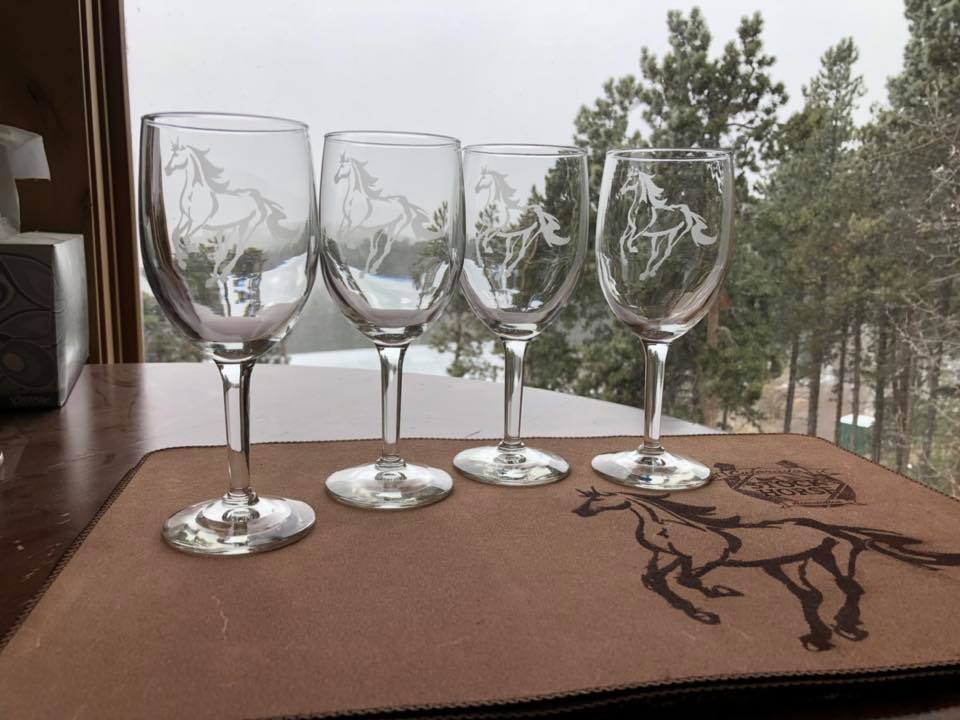 Custom Etched Wine Glasses - Standing Pines Ranch